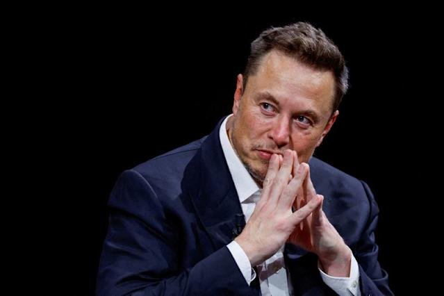 Elon Musk Becomes First Person with Net Worth of Nearly $500 Billion